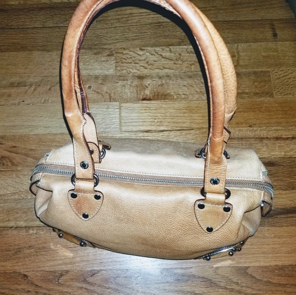 Prune Leather Shoulder Bag - Picture 2 of 8